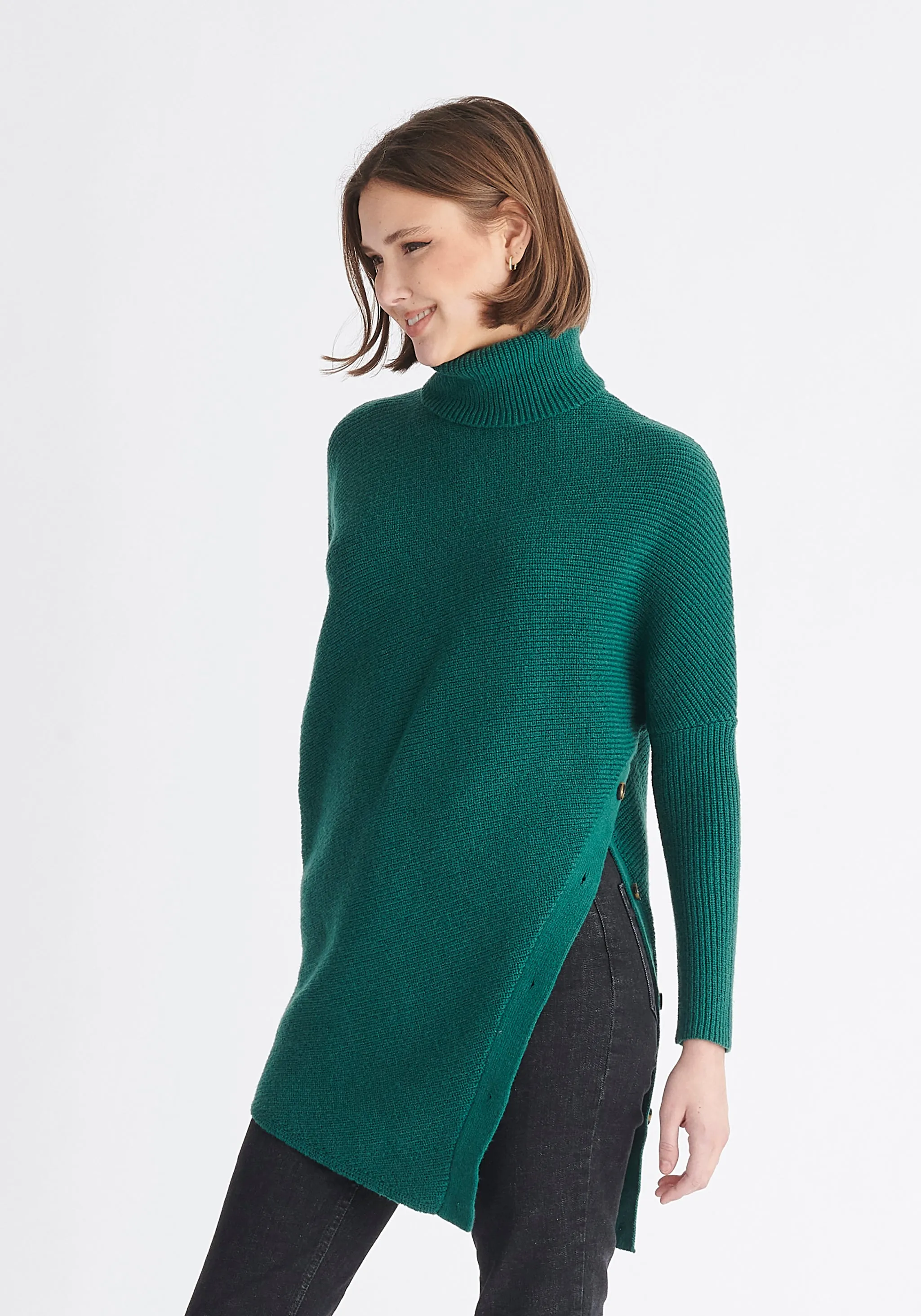 Asymmetric Button Slit Jumper