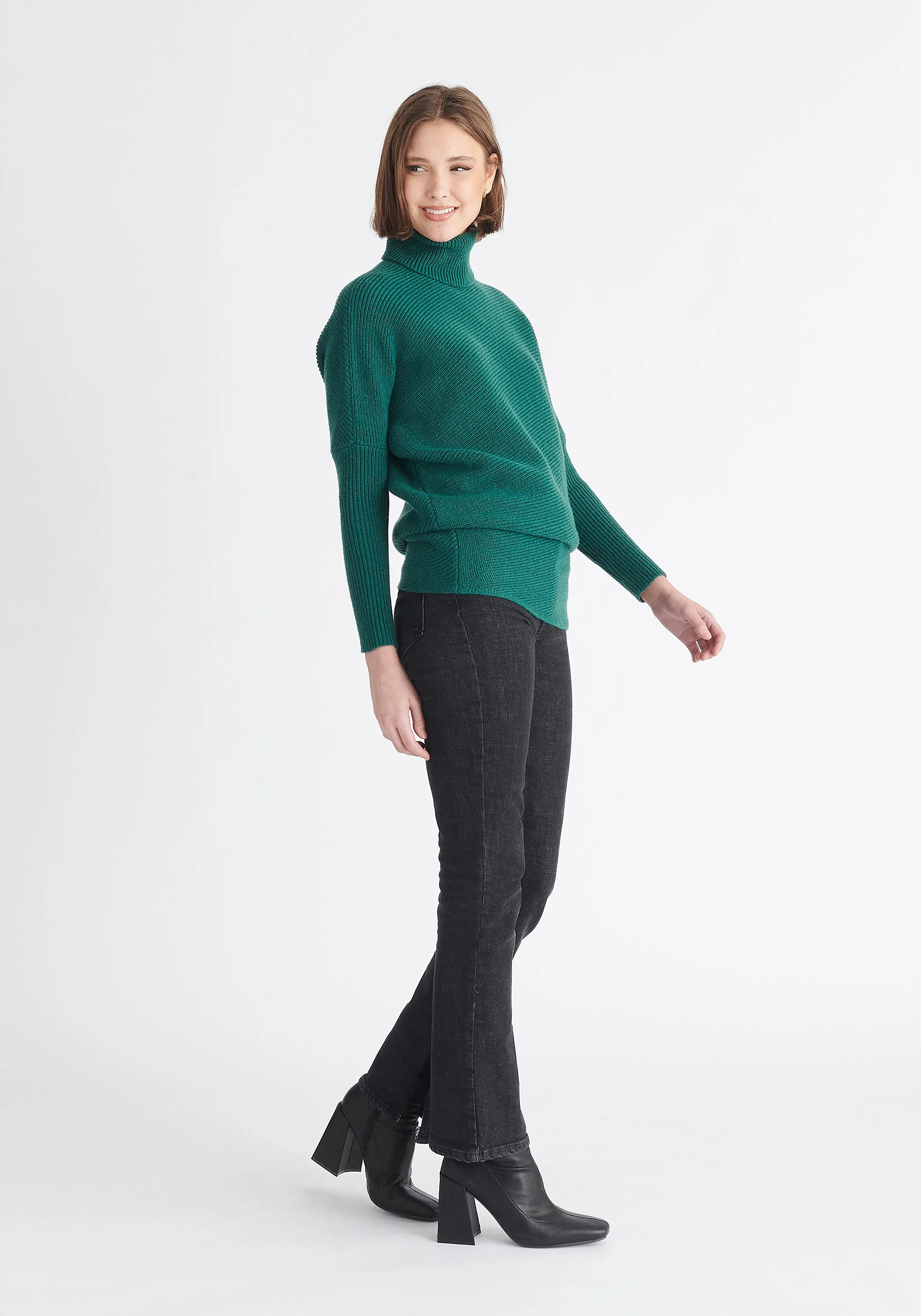 Asymmetric Button Slit Jumper