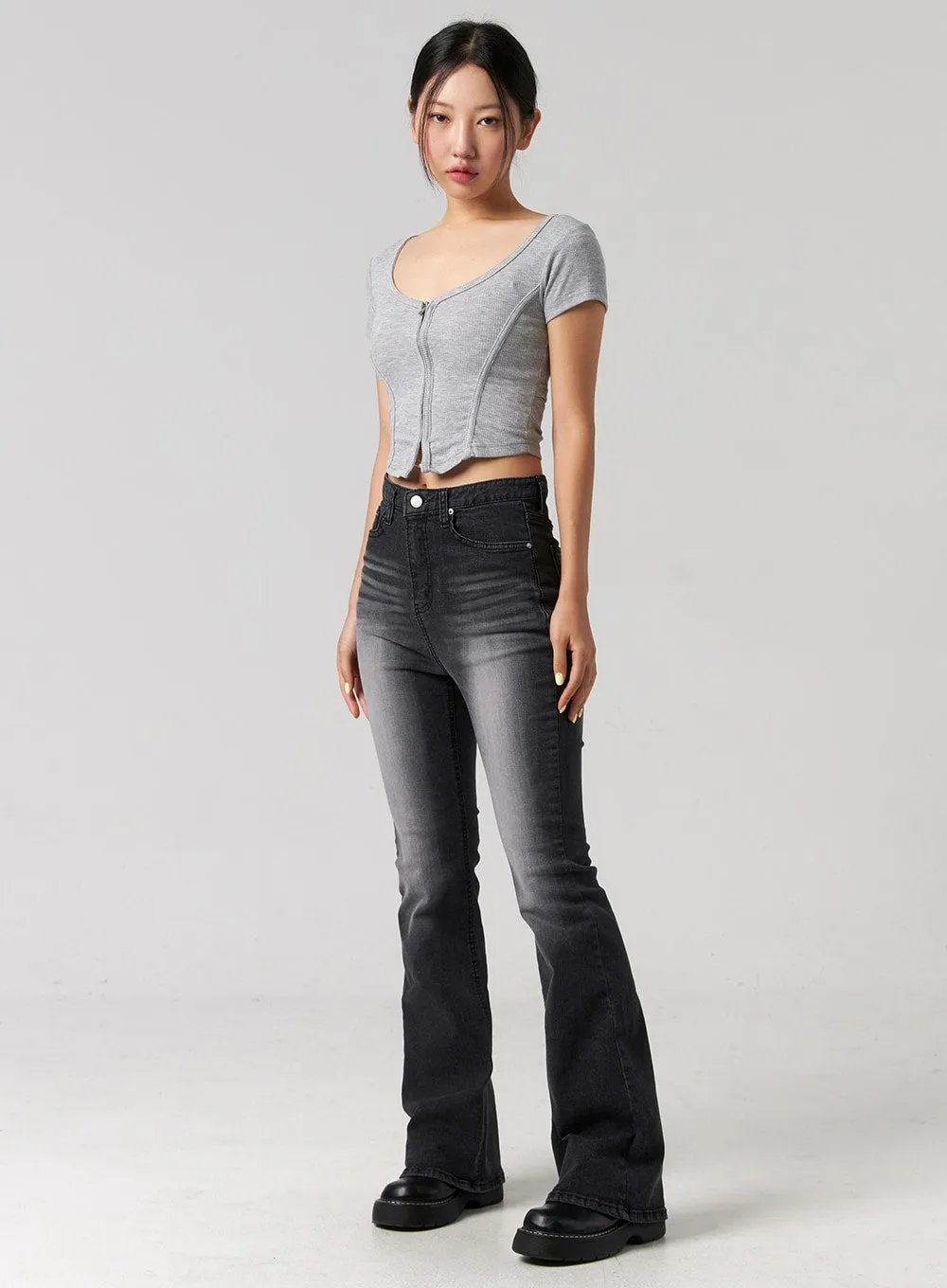 Modern Slim Bootcut Jeans CG319